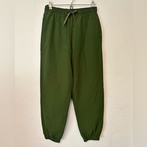 Outdoor Voices RecTrek Jogger Okra Small